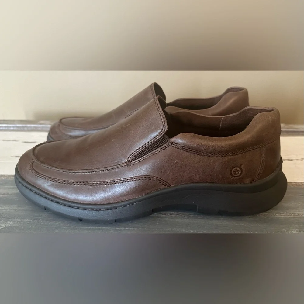 NWT Men's  Born Cambridge‎ Slip On - Size 12